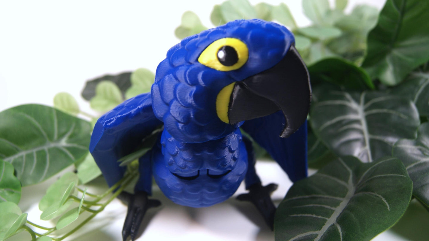 Articulated Hyacinth Macaw 3D Printed Parrot Model - 3D Printed Macaw - Bird Ornament Display Item - Bird Fidget
