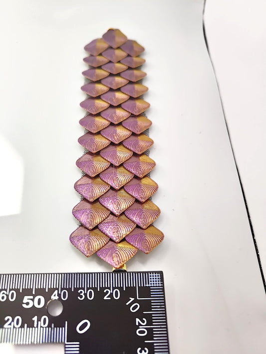Dragon Scale Bracelet - Scalemail Bracelet - 3D Printed Dragon Scale Cuff Dragon Cosplay Magnetic Clasp Gift for Her or Him Fidget Bracelet