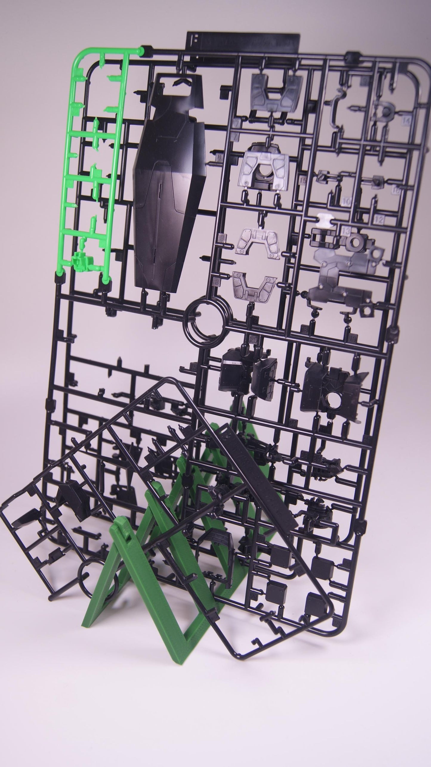 Portable Foldable Runner Holder Model Kit Organiser for Sprues & Runners Flat-Pack Storage for Hobby Builders - Custom colour available