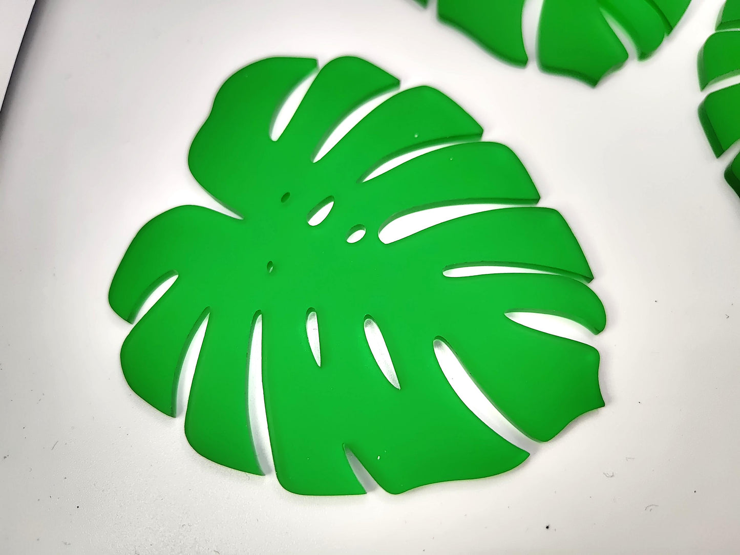 Monstera Leaf Frosted Acrylic Coaster - Laser Cut - Minimalist Home Decor - Perfect For A Cute And Unique Birthday Gift, Christmas etc