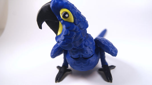 Articulated Hyacinth Macaw 3D Printed Parrot Model - 3D Printed Macaw - Bird Ornament Display Item - Bird Fidget