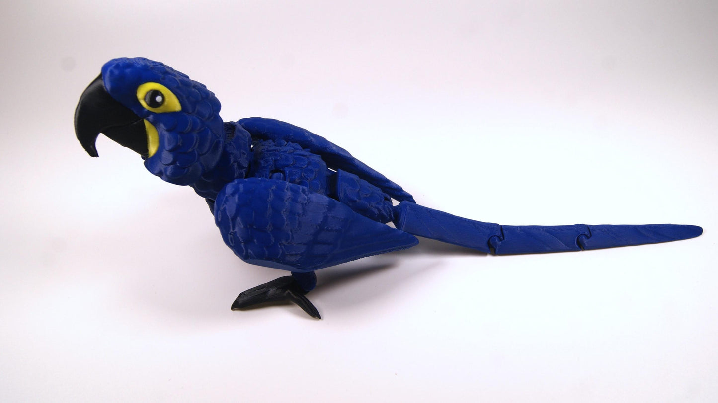 Articulated Hyacinth Macaw 3D Printed Parrot Model - 3D Printed Macaw - Bird Ornament Display Item - Bird Fidget