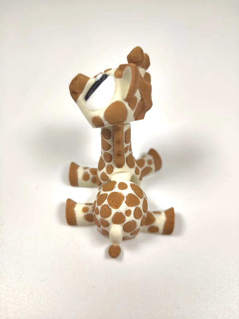 Articulated Giraffe Fidget Model – Flexible 3D Printed Giraffe Pocket Animal – Sensory Desk Pet