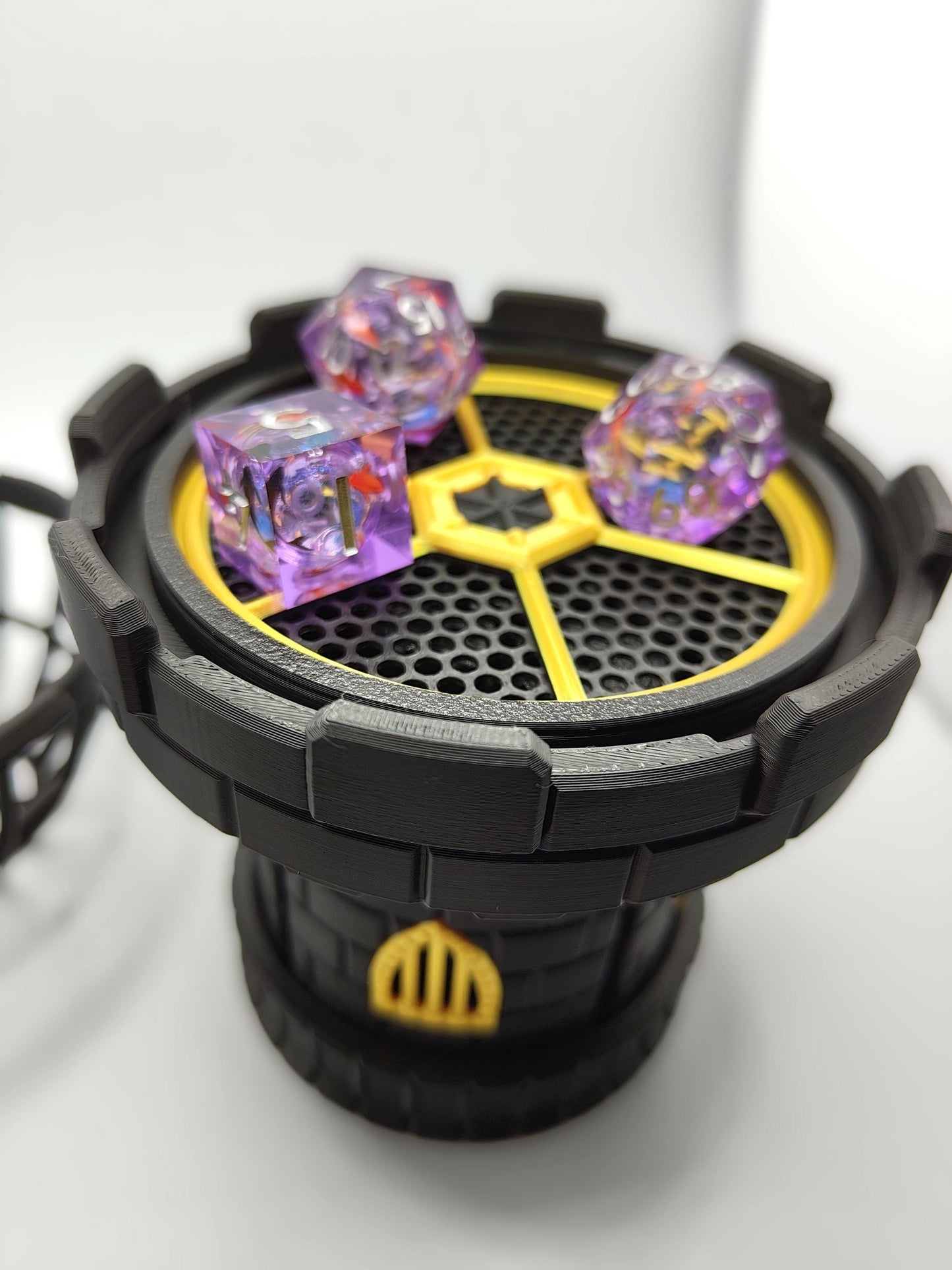 Mechanical Castle Dice Spinner – 3D Printed Interactive Spinning Mechanism