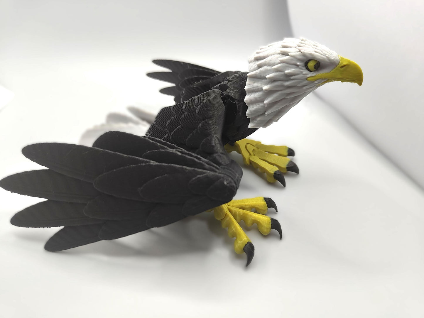 Articulated Bald Eagle Model 3D Printed Bird - Bird of Prey - Bird Ornament Display Item - Bird Fidget