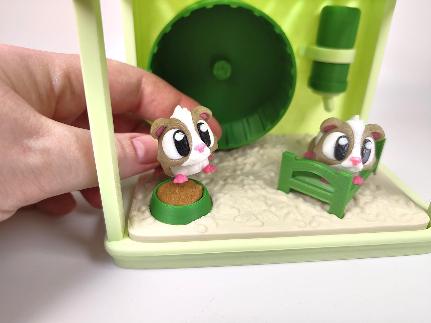 Guinea Pig Cage 3D Printed Diorama - Articulated Guinea Pig Fidget Collectable  - 3D Printed Guinea Pig and Cage set - Fidget Display