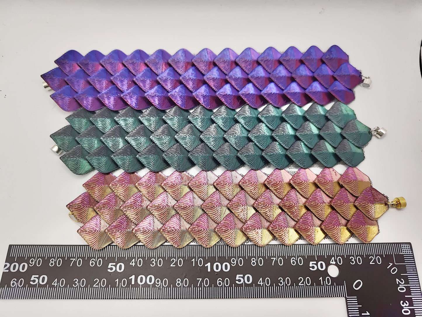 Dragon Scale Bracelet - Scalemail Bracelet - 3D Printed Dragon Scale Cuff Dragon Cosplay Magnetic Clasp Gift for Her or Him Fidget Bracelet
