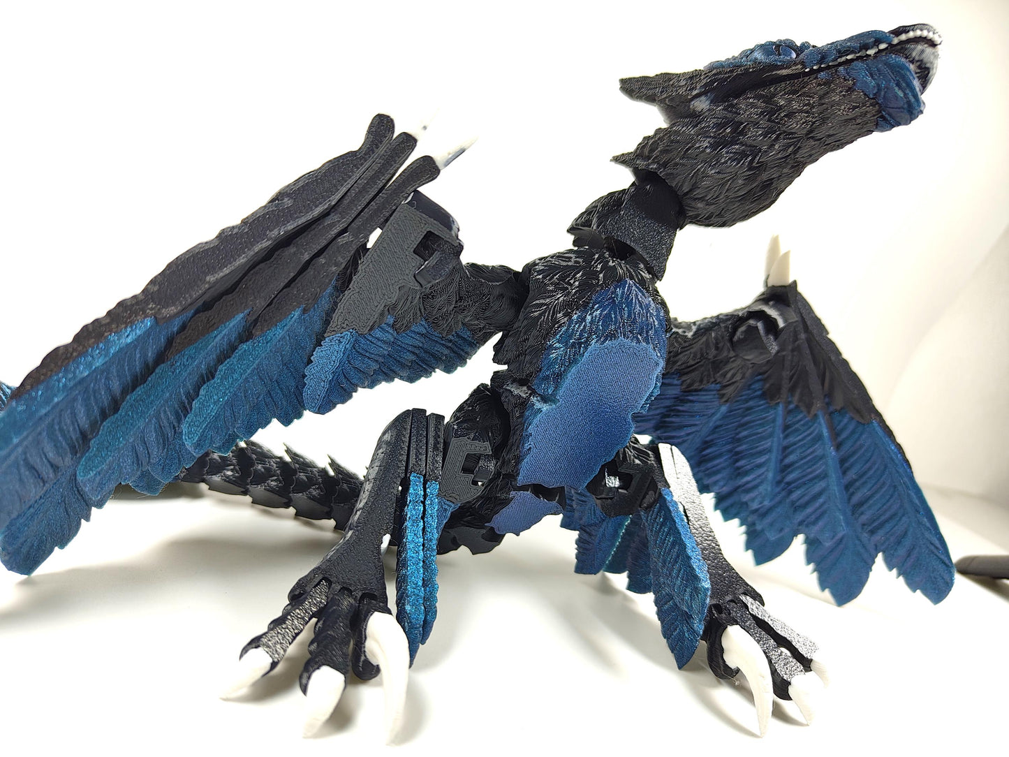 Articulated Microraptor 3D Printed Dinosaur Model Articulated Dragon Wyvern Ornament Display Item – Custom Colour