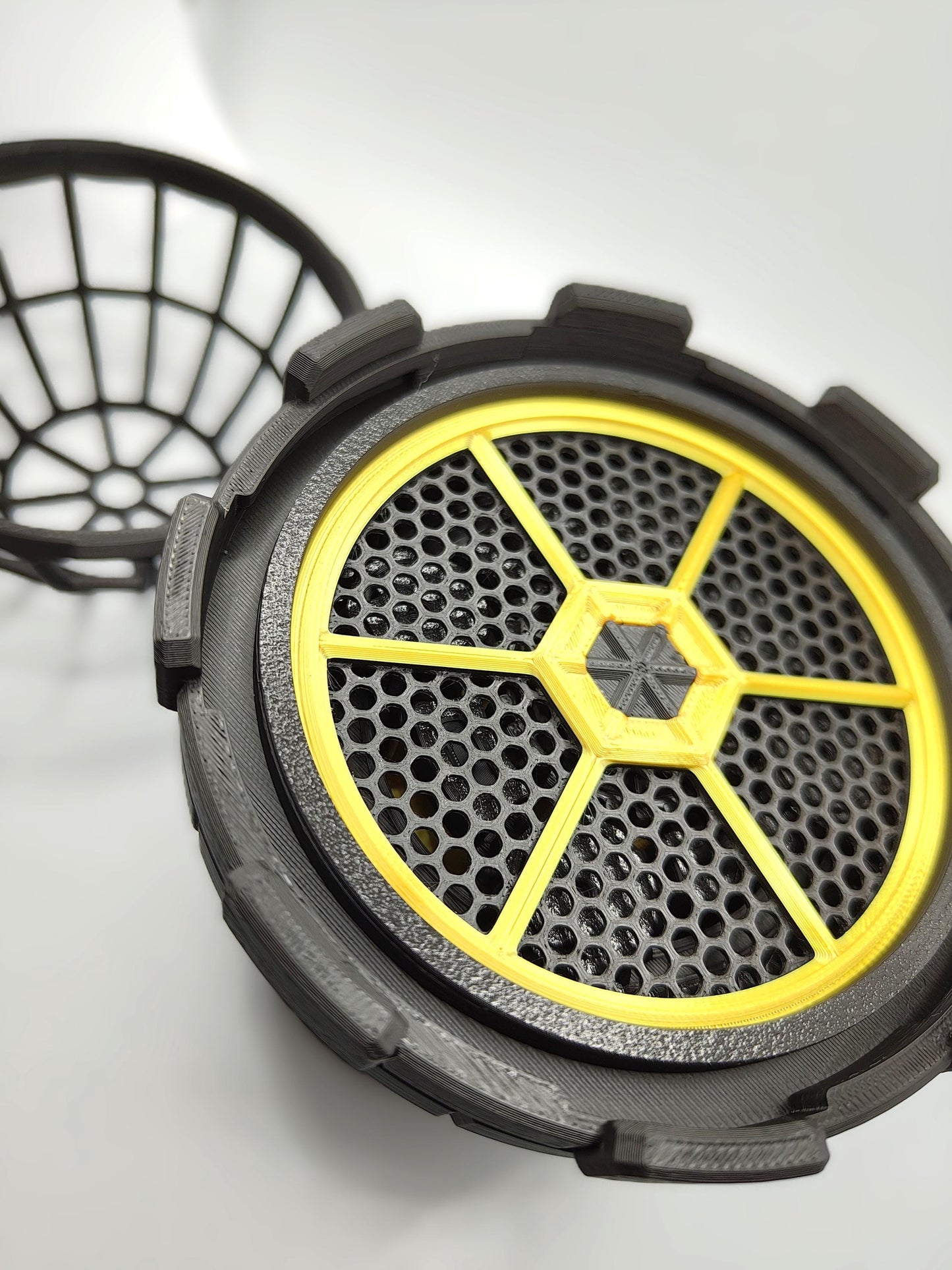 Mechanical Castle Dice Spinner – 3D Printed Interactive Spinning Mechanism