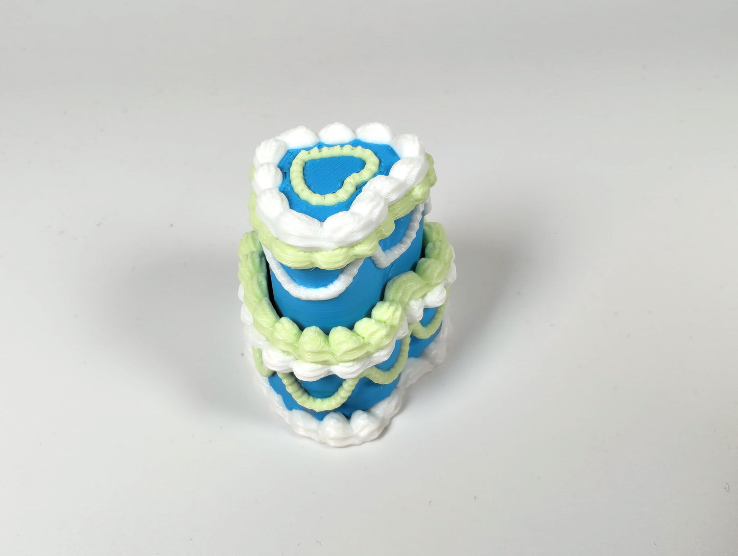 Blueberry Whip Cake Clicker – 3D Printed Heart-Shaped Cake Fidget Toy