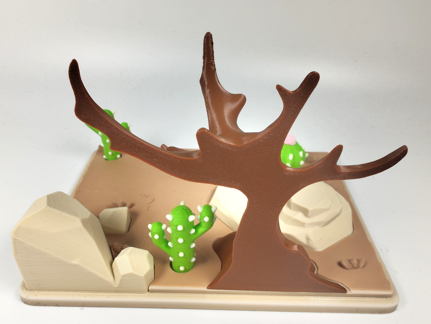 Armadillo Desert 3D Printed Diorama - Articulated Armadillo Fidget Collectable  - Desert Diorama - Armadillo and Desert Play Set