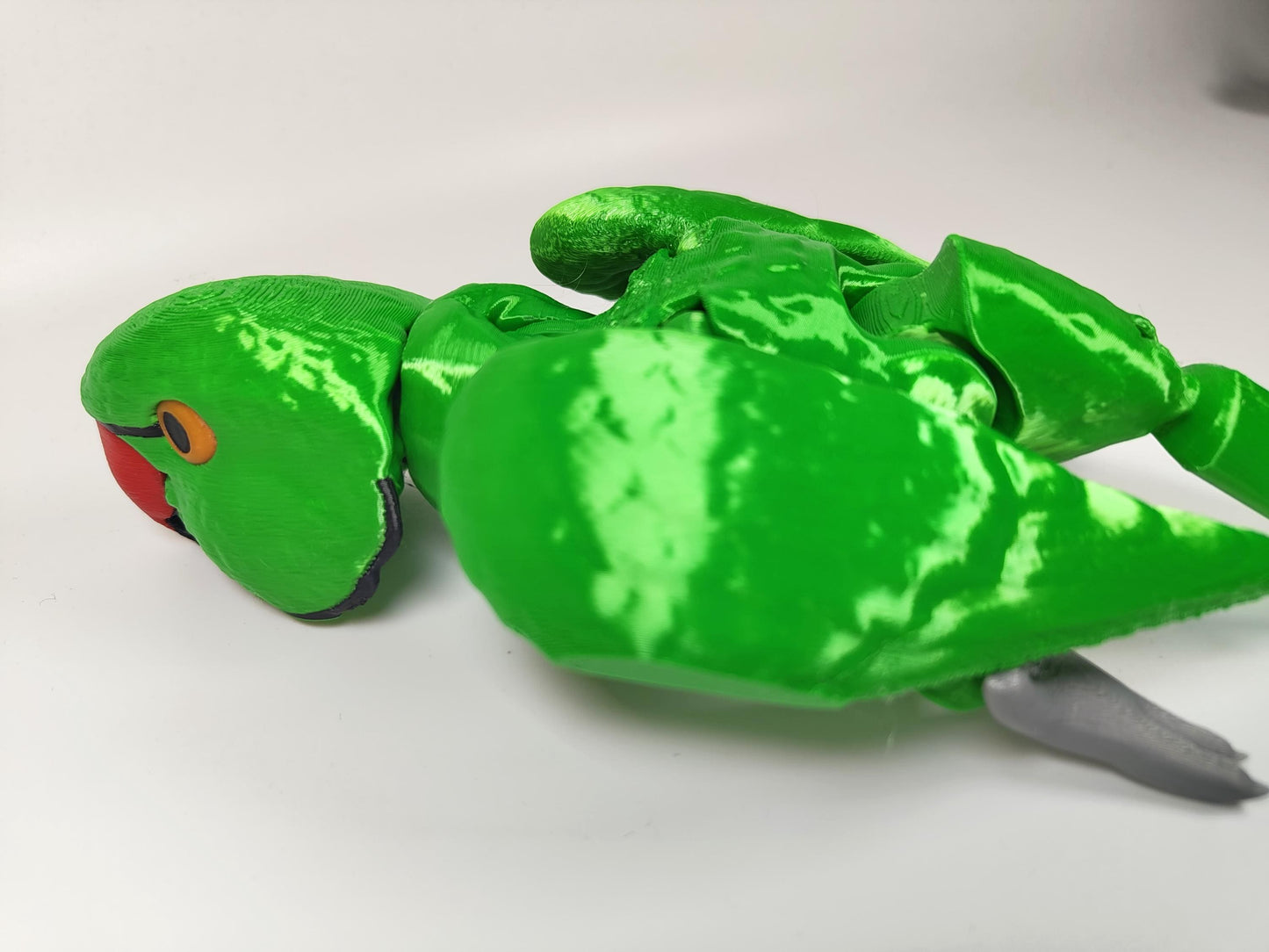 3D Printed Articulated Ringneck Parakeet: Poseable Parakeet Parrot Fidget