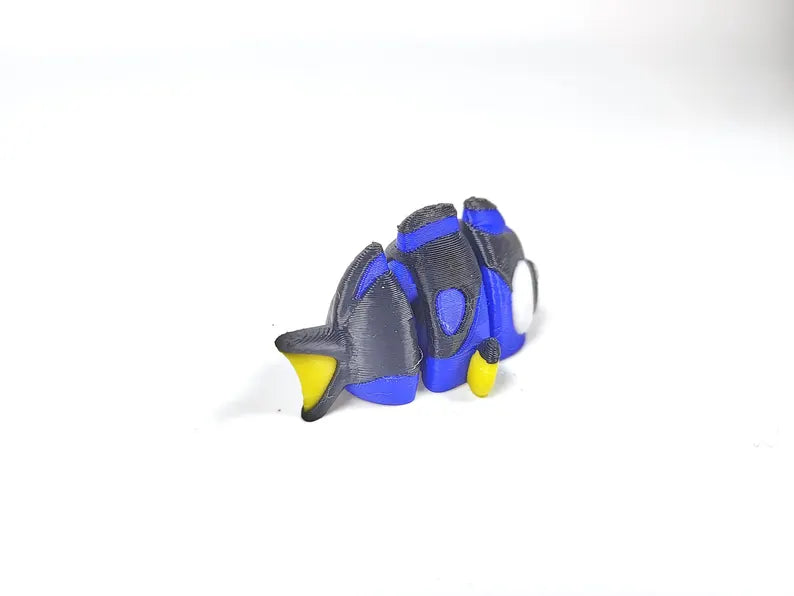 Articulated Surgeonfish Blue Tang Fidget Model – Flexible 3D Printed Surgeonfish Pocket Animal – Sensory Desk Pet