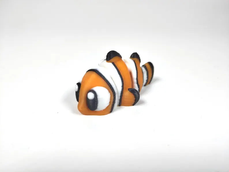 Articulated Clown Fish Fidget Model – Flexible 3D Printed Clown Fish Pocket Animal – Sensory Desk Pet